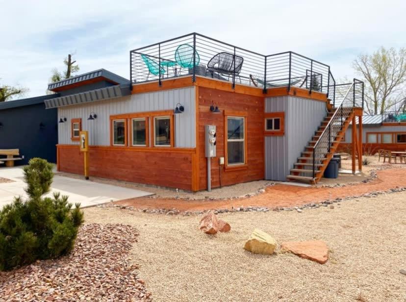 Timber & Tin F 2Bed 2Bath W Pool & Rooftop Deck 커내브 외부 사진