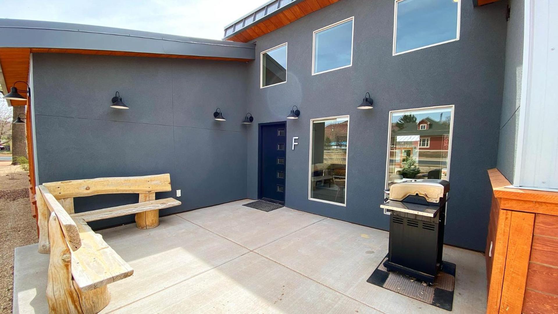 Timber & Tin F 2Bed 2Bath W Pool & Rooftop Deck 커내브 외부 사진
